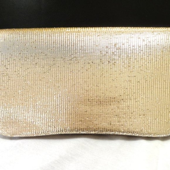 J.MILLER-VINTAGE PALE GOLD METALLIC CLUTCH - Picture 3 of 5